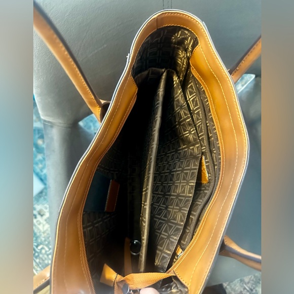 Lodis leather laptop tote - Picture 5 of 7